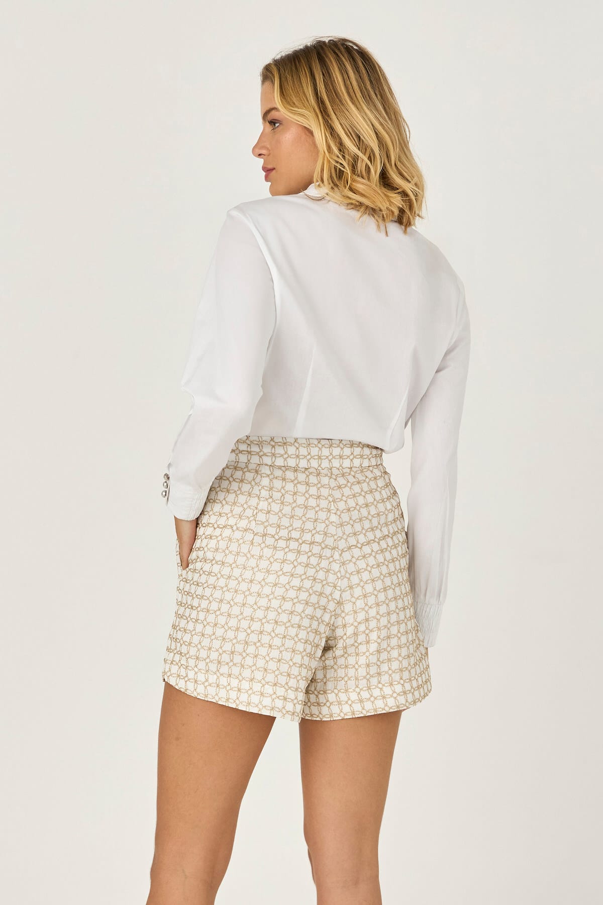 10216811 C OFF Short Short Alfaiataria Com Brilho