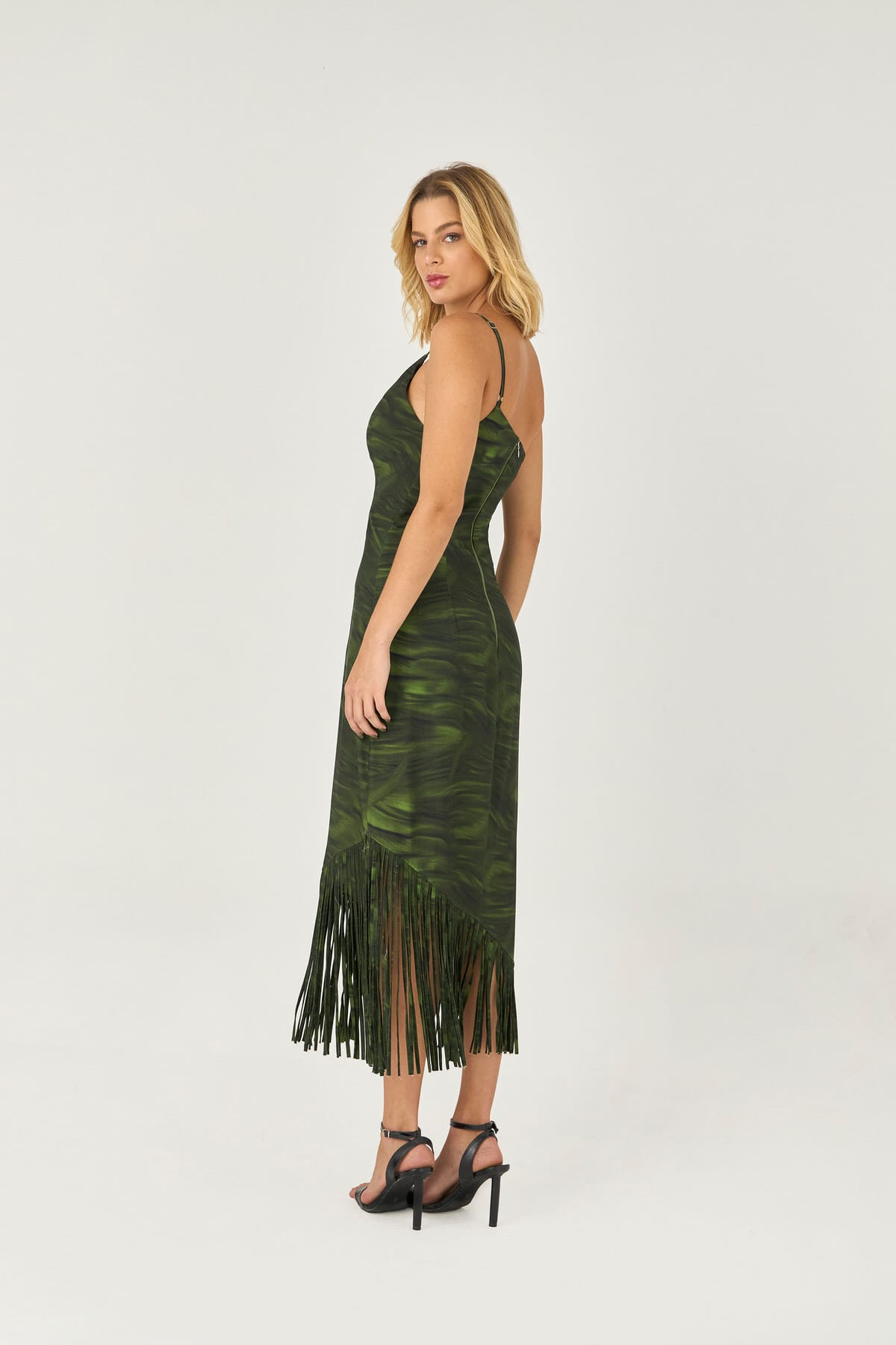 10419611 C EST Vestido Midi Estampado Com Franjas