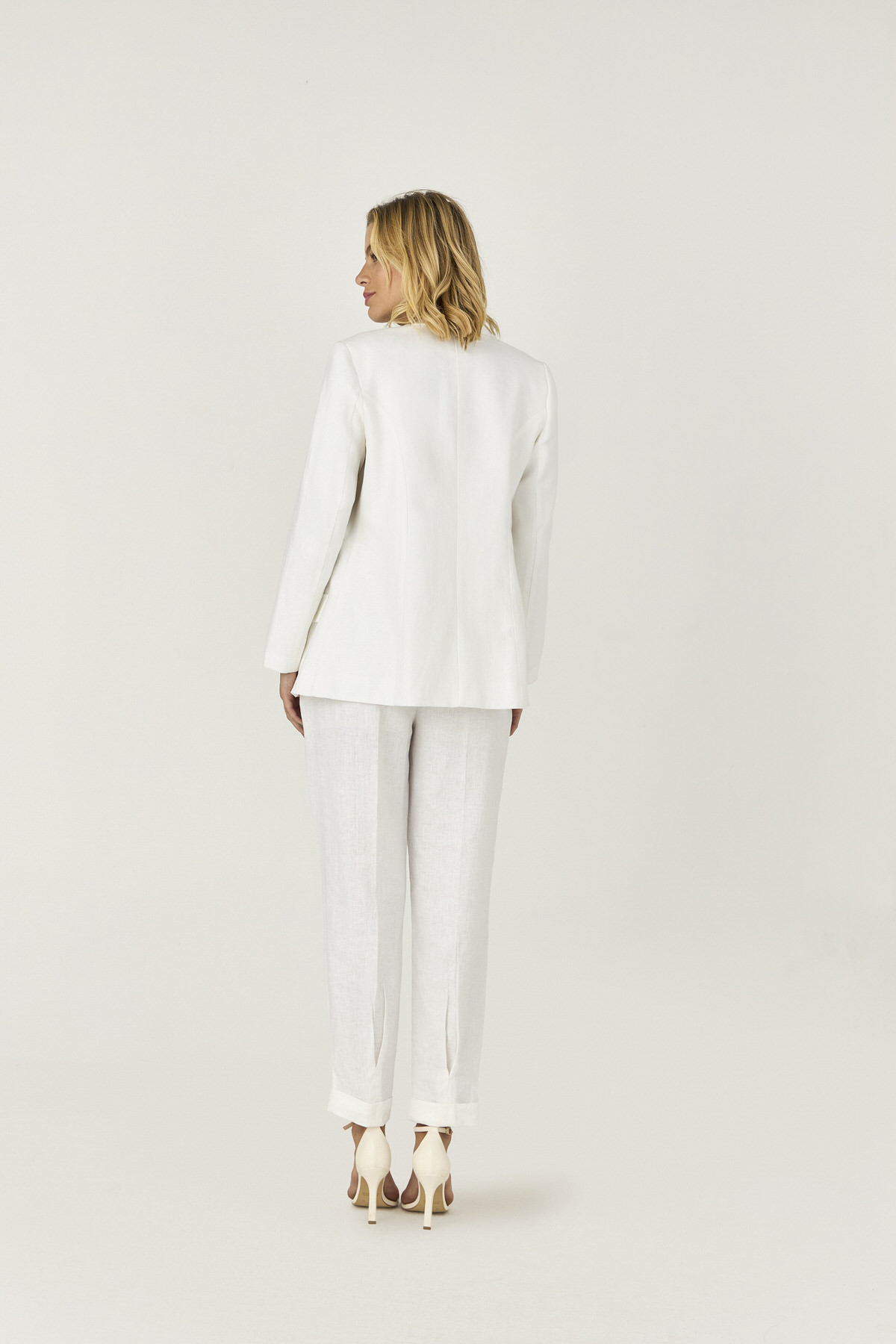 10631311 C OFF Calca Carrot Linho Puro