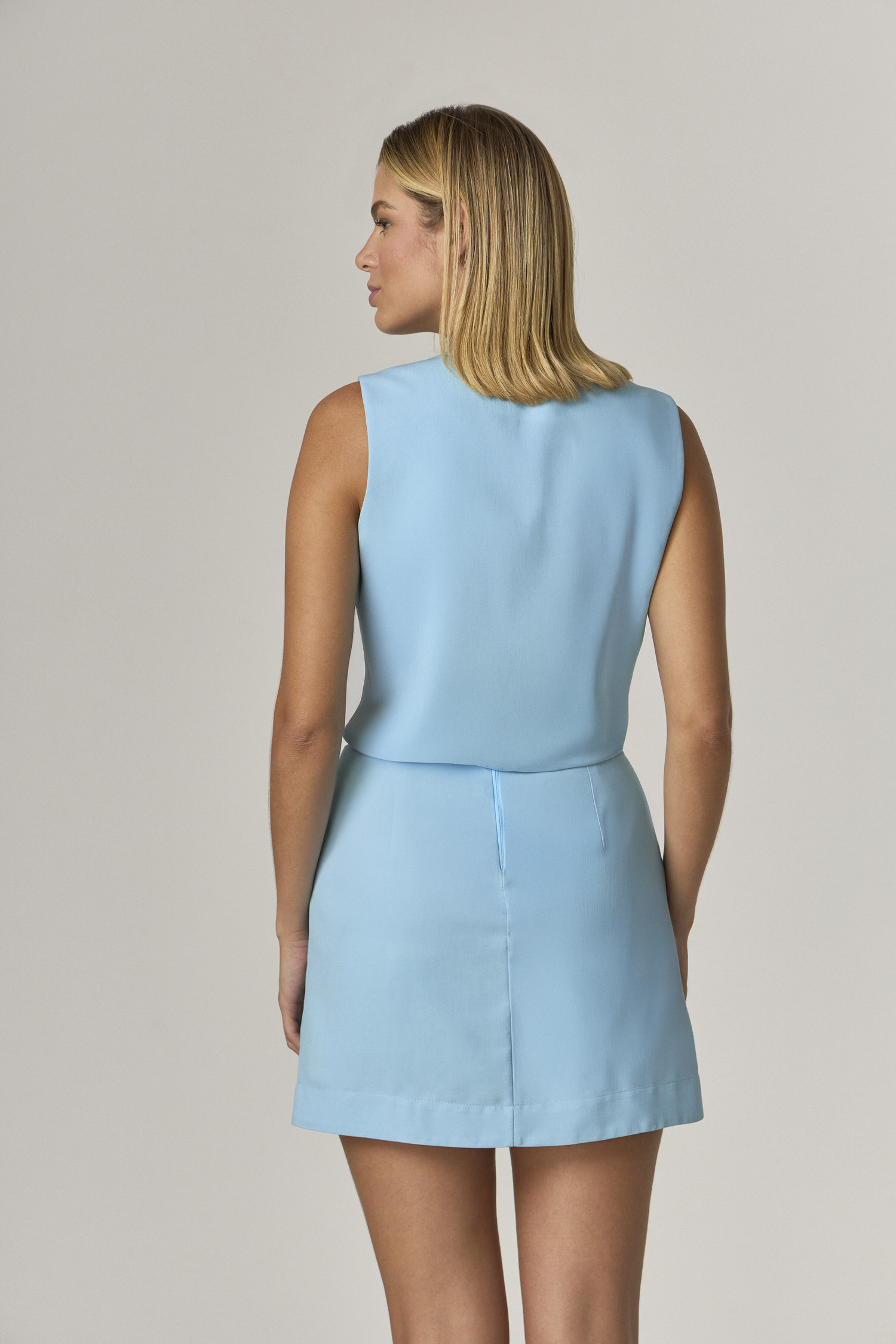 1034612 C AZU Saia Saia Curta Com Detalhe Ilhos