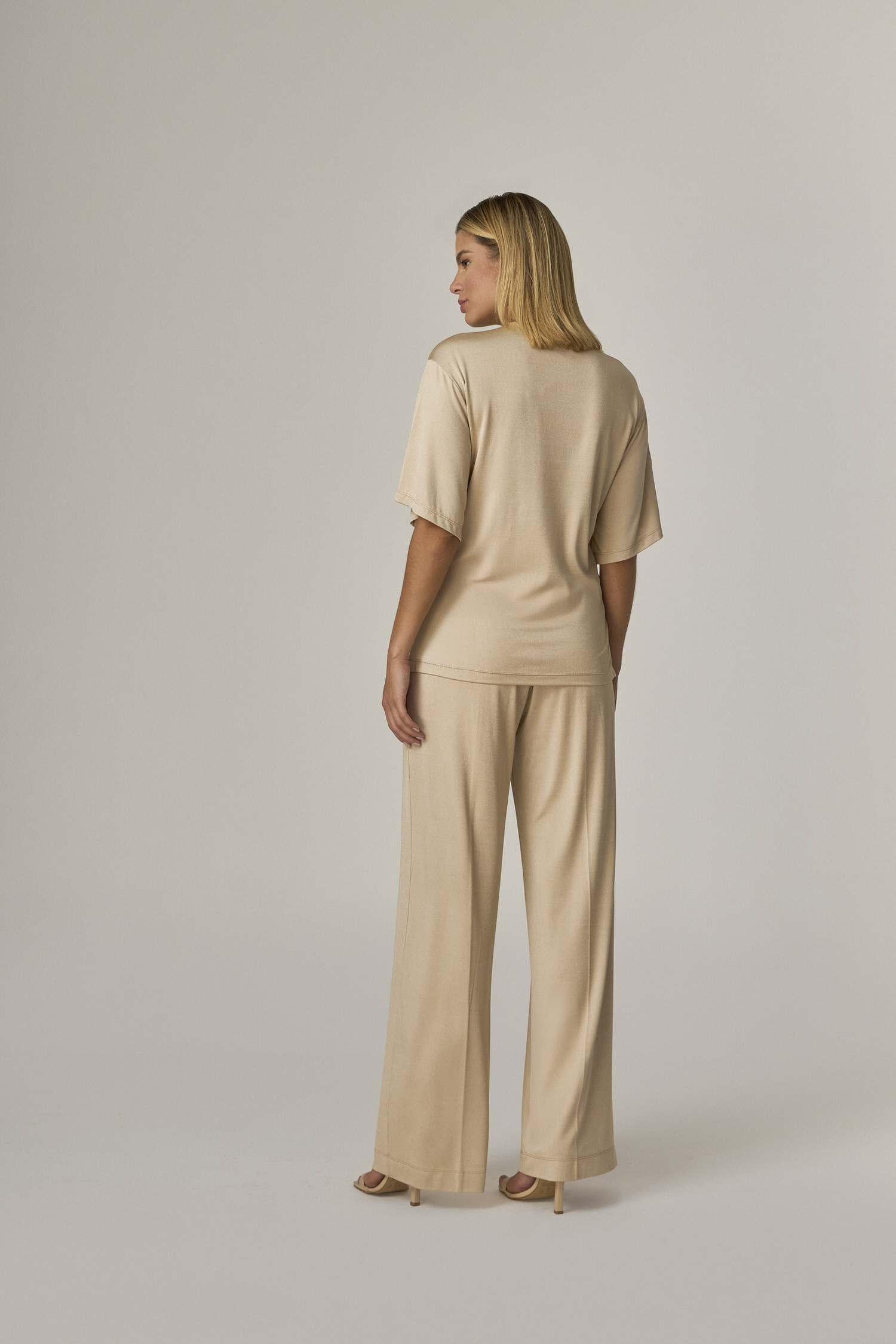 10632211 C BEG Calca Pantalona De Malha