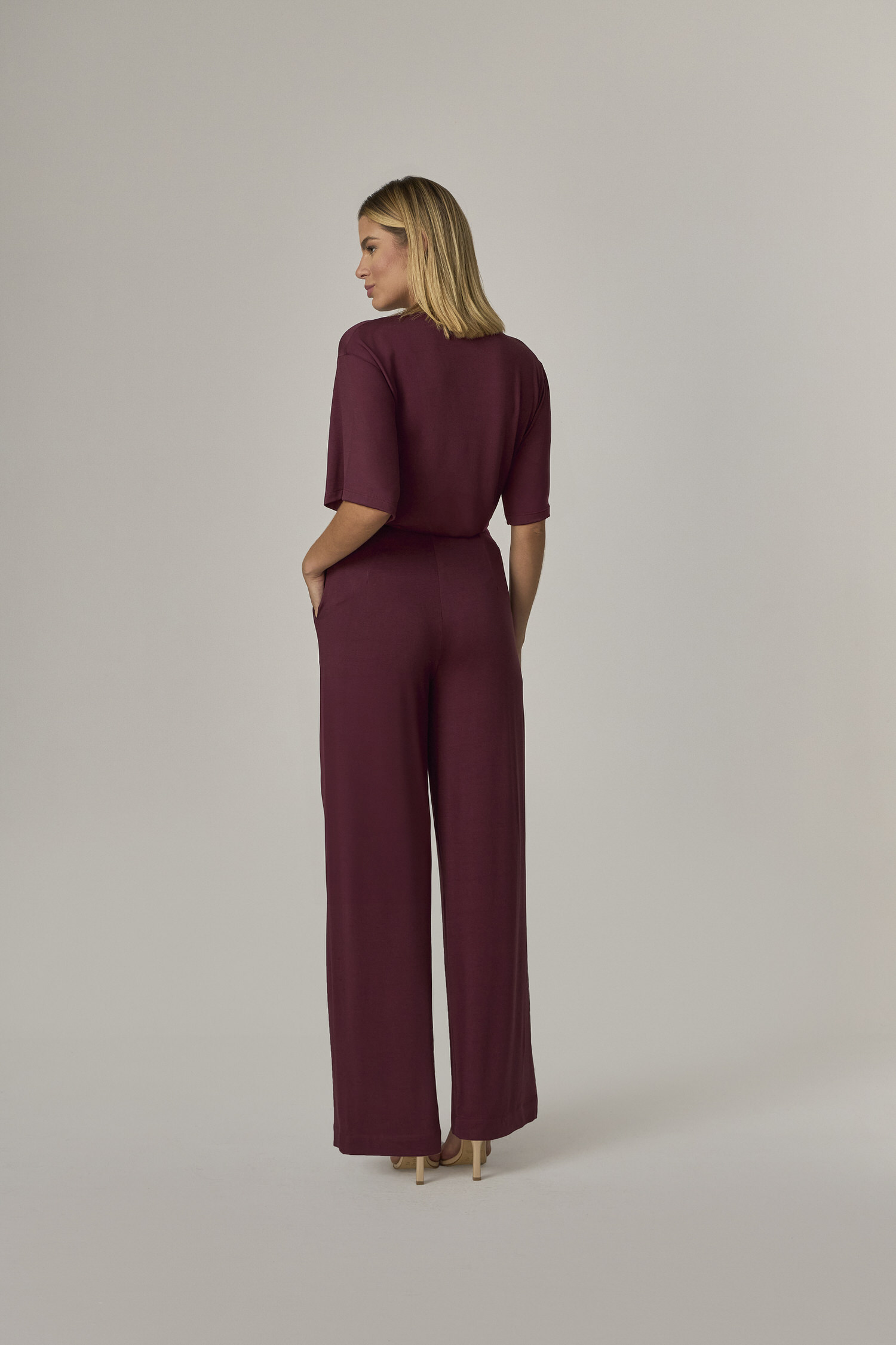 10632211 C VINH Calca Pantalona De Malha