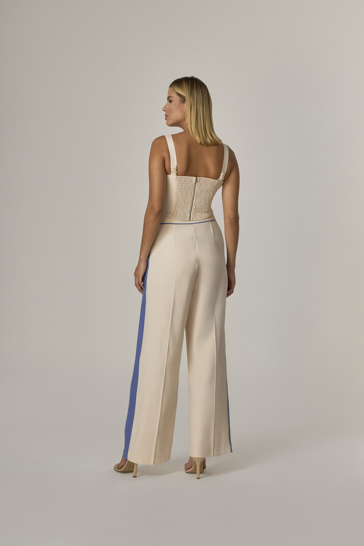 10632712 C BEG Calca Pantalona Com Detalhe Bicolor