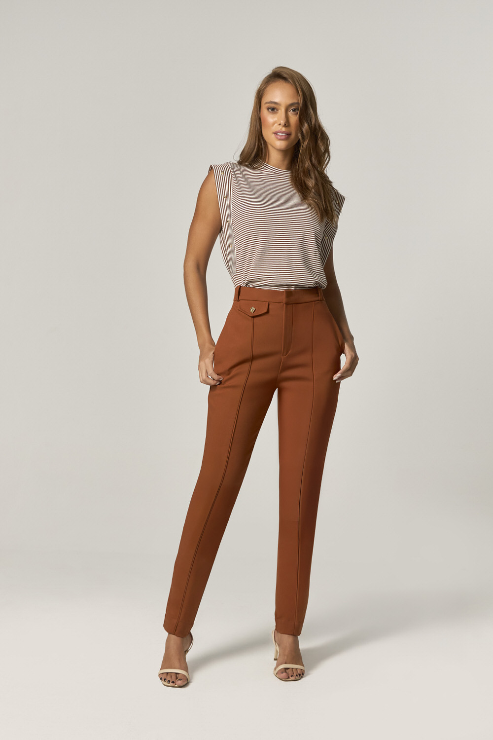 10187906-MARROM-10640206-MARROM-1