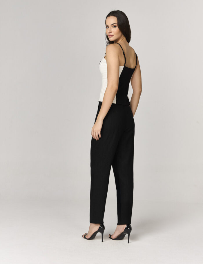 41d69c2a8541407fdf11e3c0b10d7719