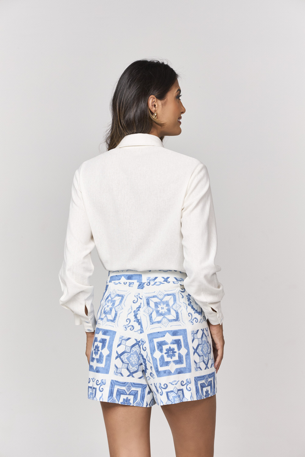 101104510-10226110-2