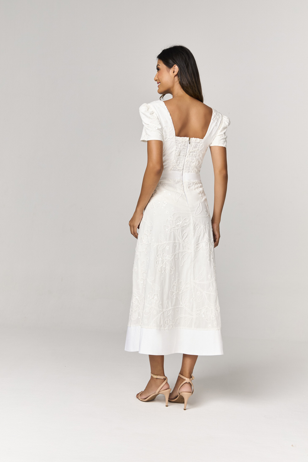 10435811-BRANCO-2.jpg c58df5b2b06e4f55ef2cb5bf327d1a8d