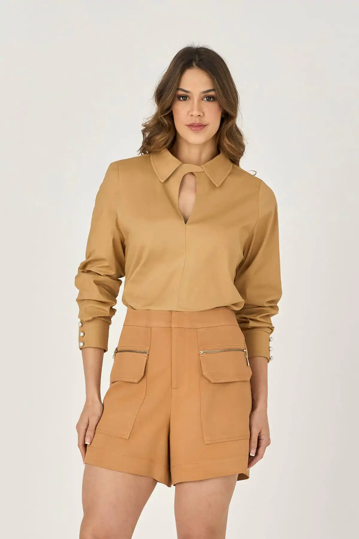 10213011 F BEG Short Alfaiataria Com Detalhe Ziper