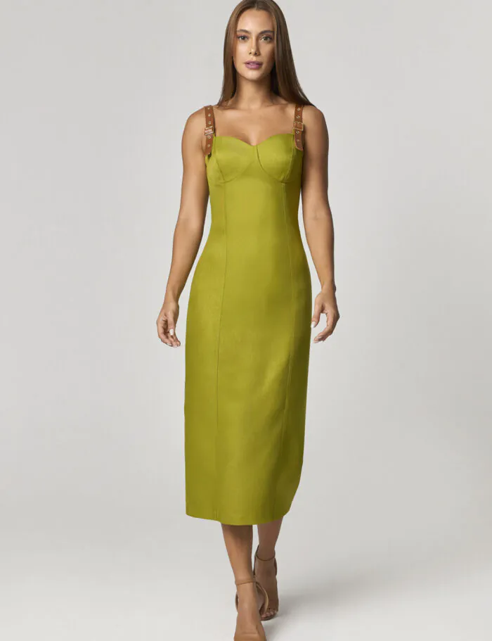 Vestido Midi Com Detalhe Fivela E Alca Couro