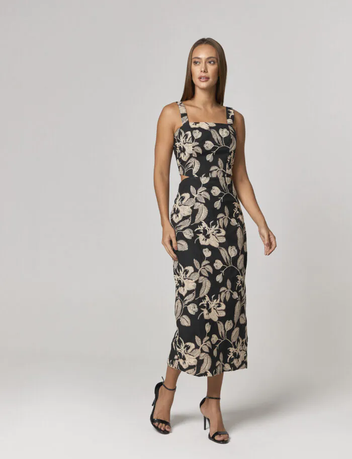 Vestido Midi Com Tecido Bordado