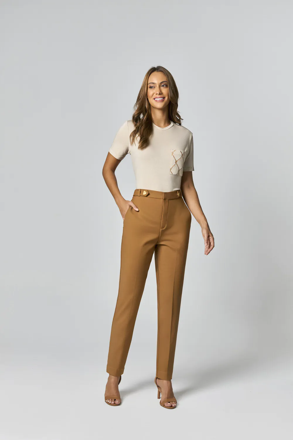 10192507-10642907-MARROM-1