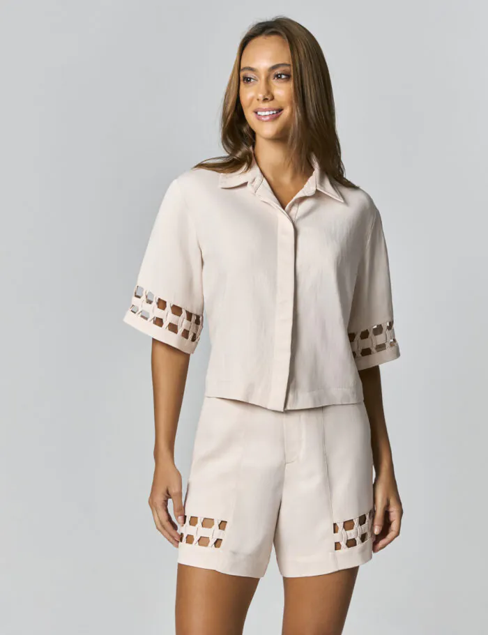 Conjunto Short E Blusa Com Detalhe Trancado