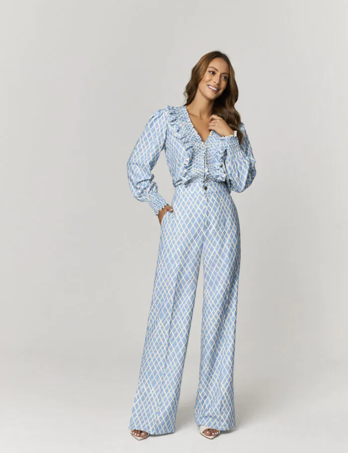 Conjunto Calca E Blusa Estampado Com Detalhe Botao