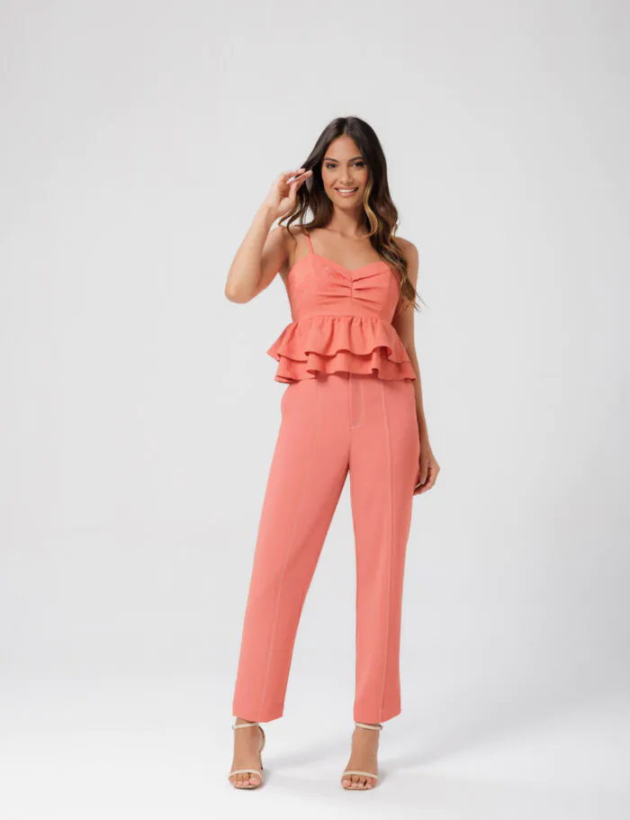 Calca Alfaiataria Com Detalhe Cinto E Fivela Flor