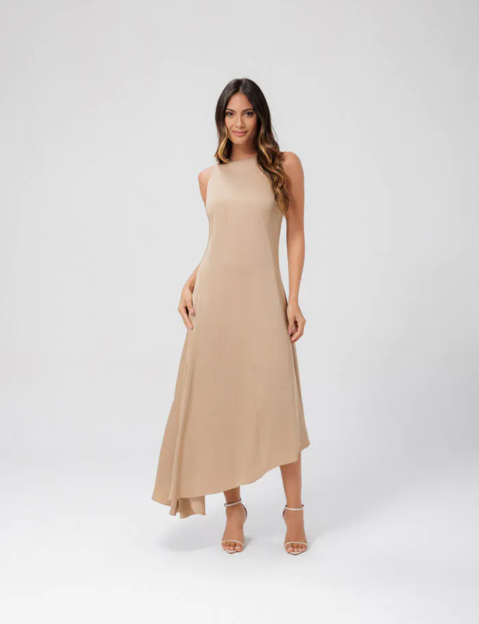 Vestido Midi Com Assimetria E Recortes