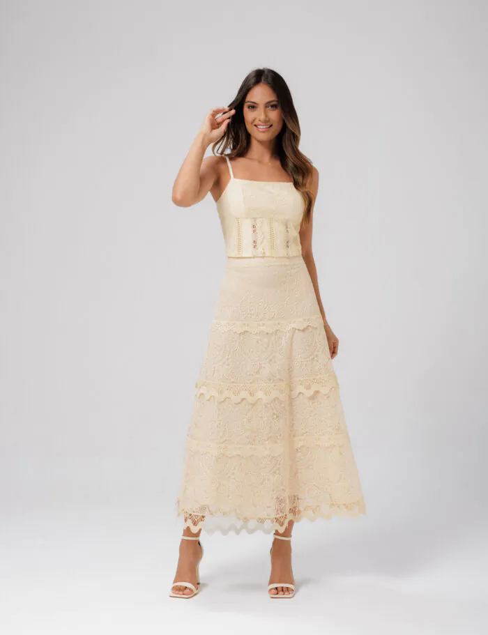 Conjunto Saia Midi E Cropped Com Renda E Tecido Trabalhado