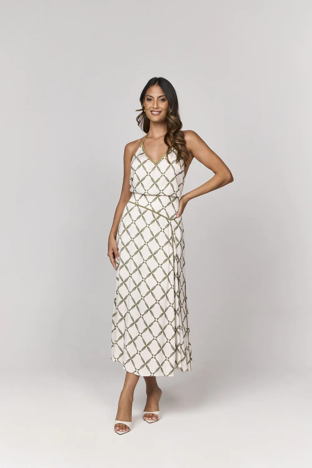 101101710-10382610-1